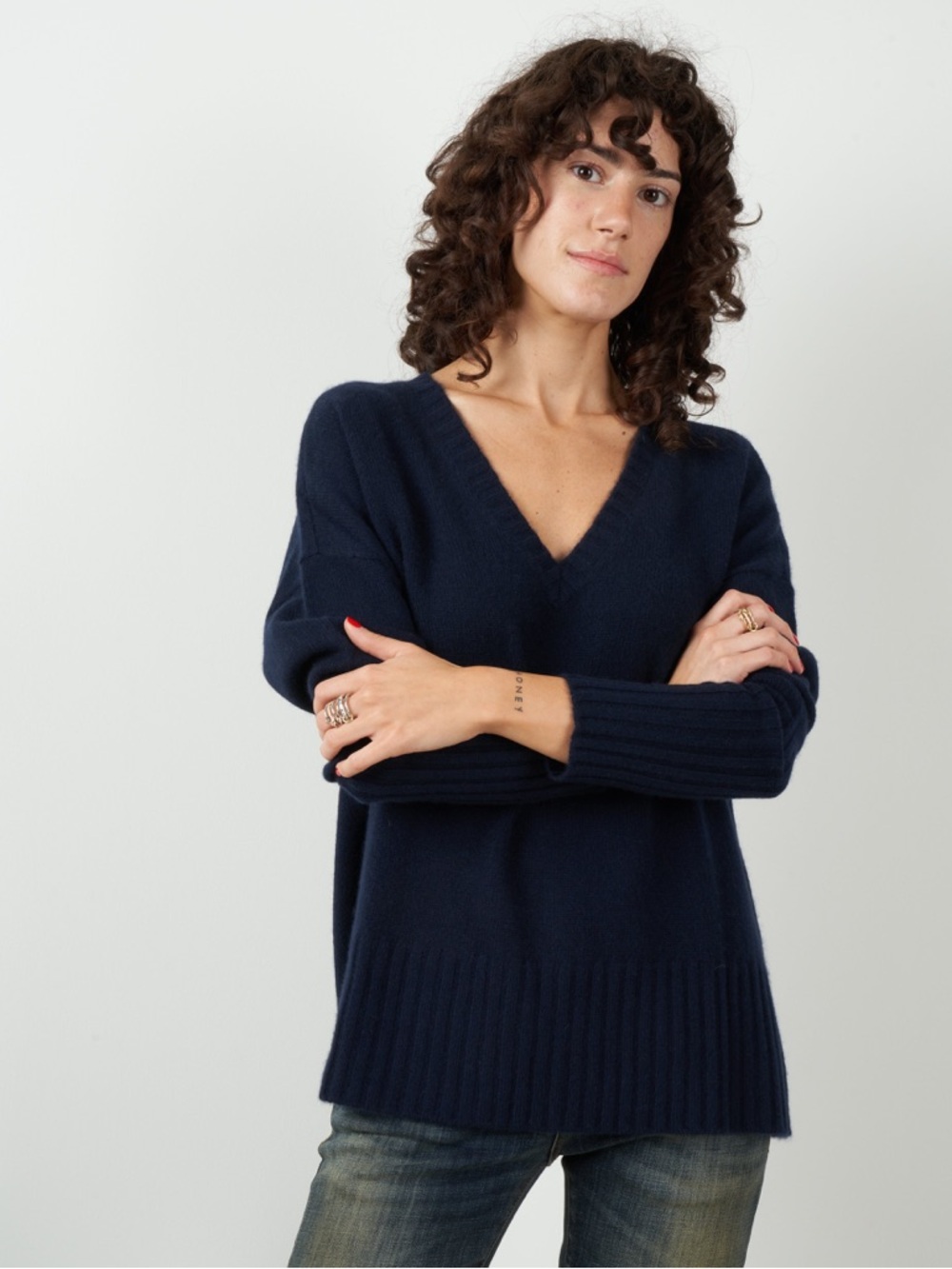 NWT Not Monday Ella 100% Cashmere V-neck Navy Blue Sweater Size Small